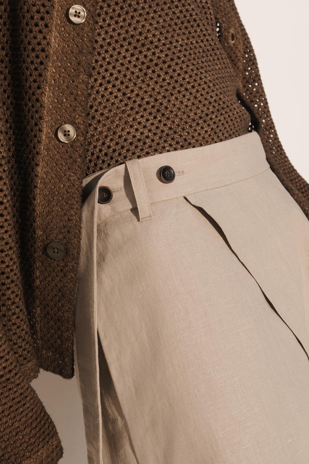 Широкие льняные бермуды на запах