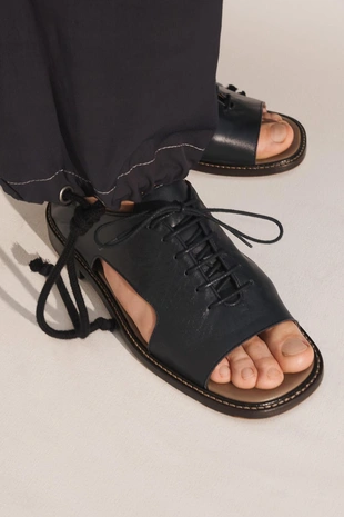 Кожаные туфли- Заказать в России