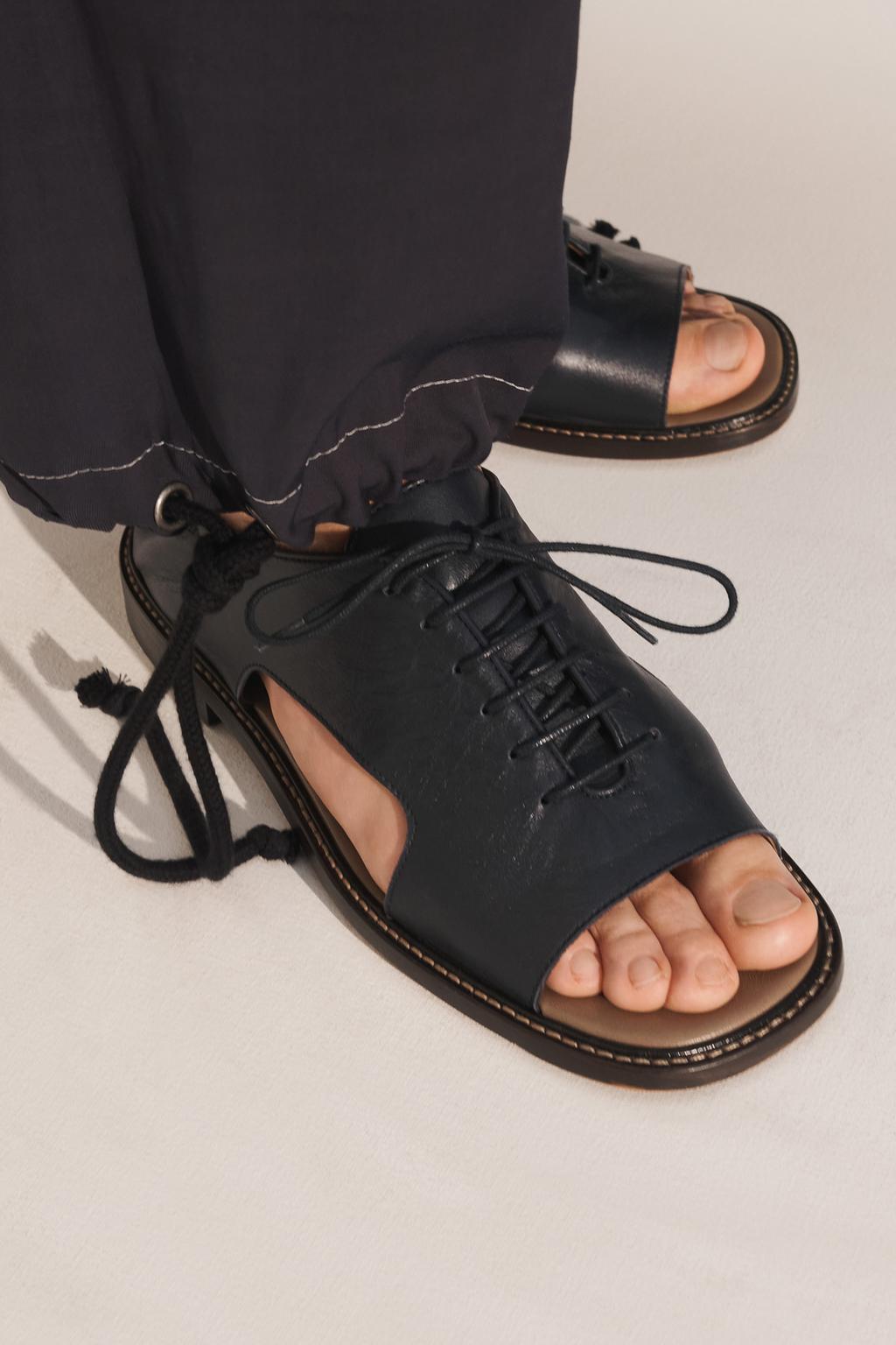 Кожаные туфли