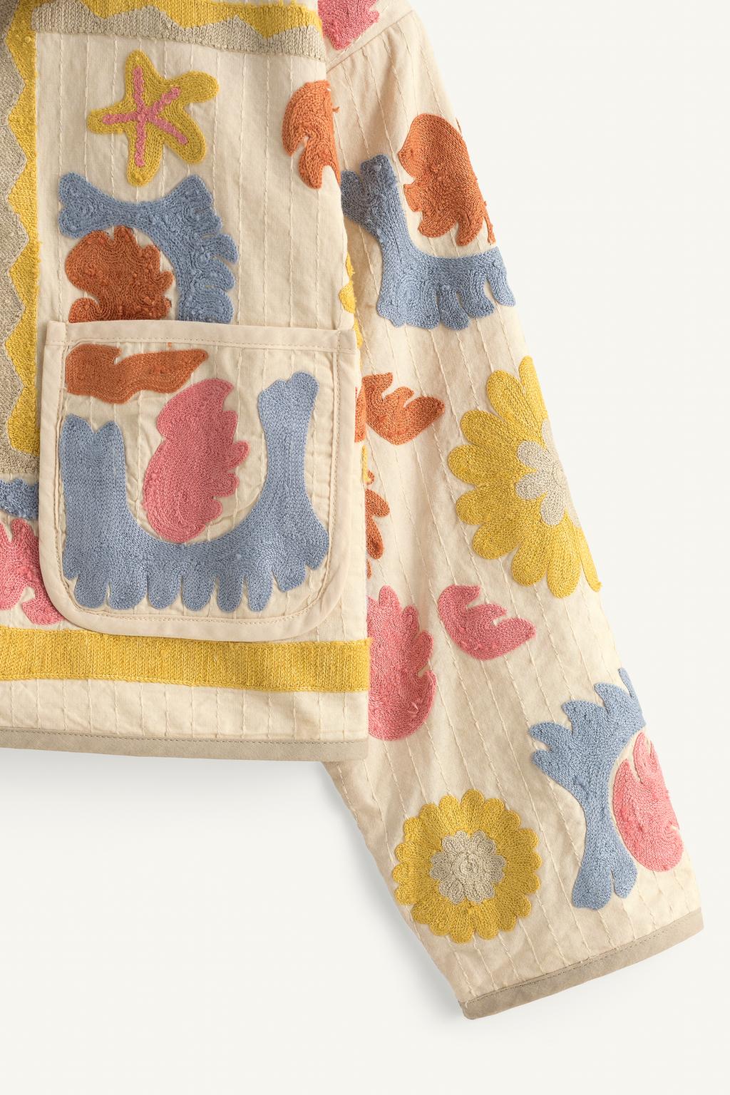 Куртка с вышивкой из лимитированной коллекции