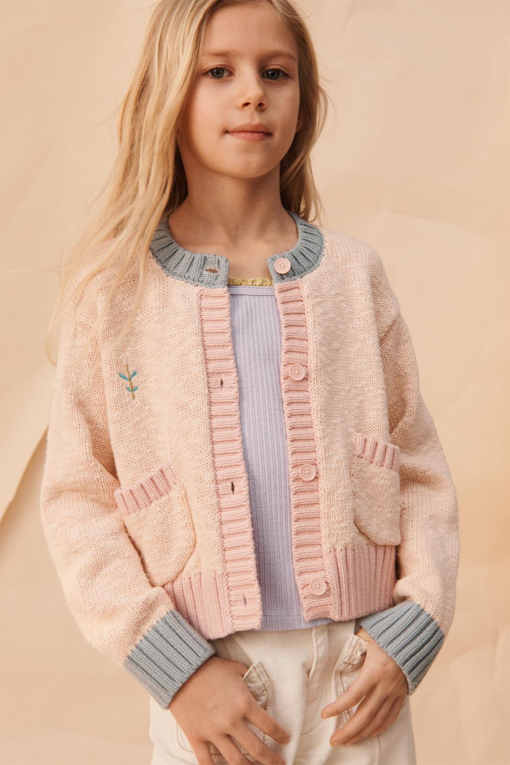 Кардиган с блоками цветов и вышитым цветком limited edition