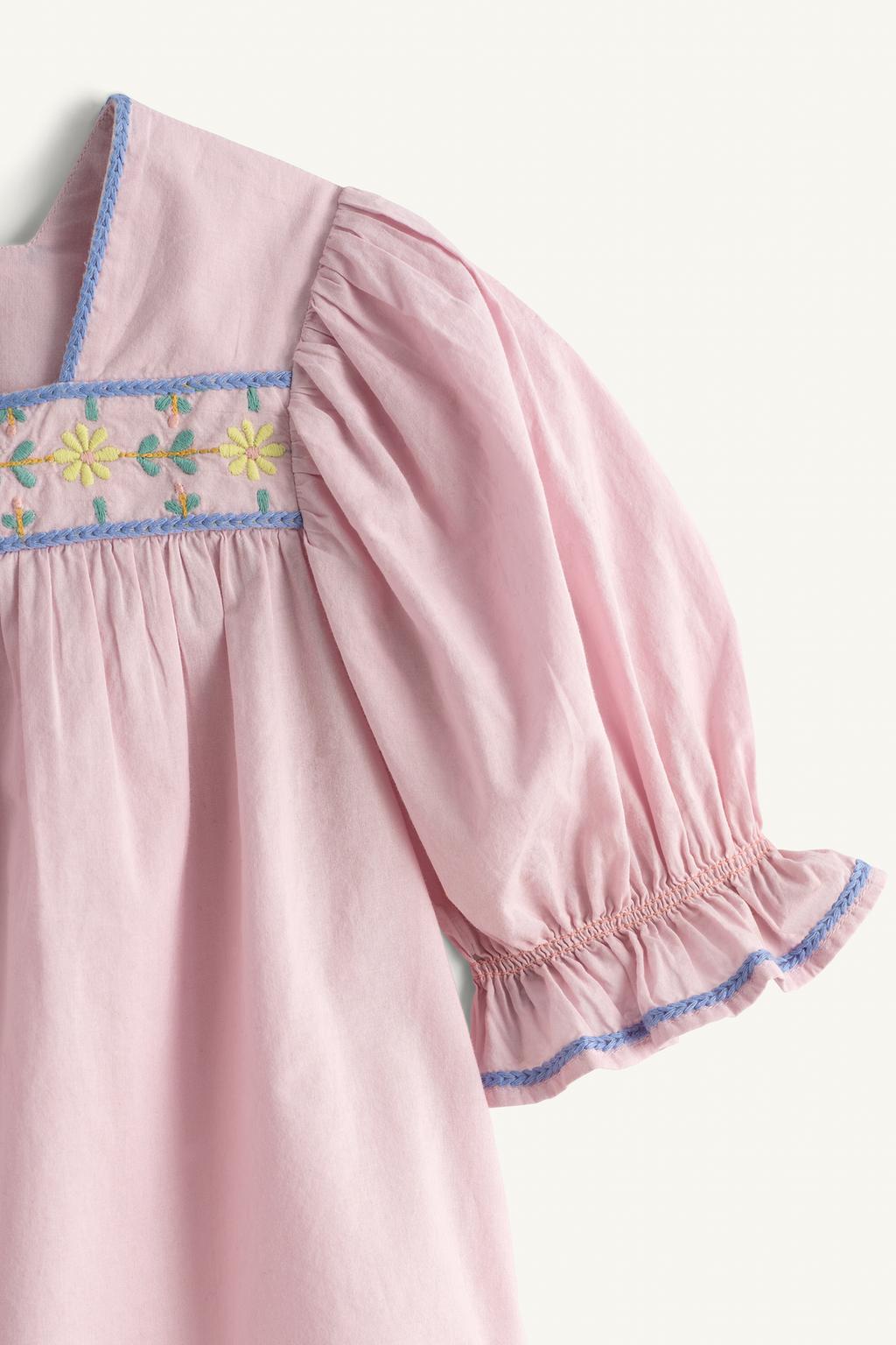 Рубашка с вышитыми цветами limited edition