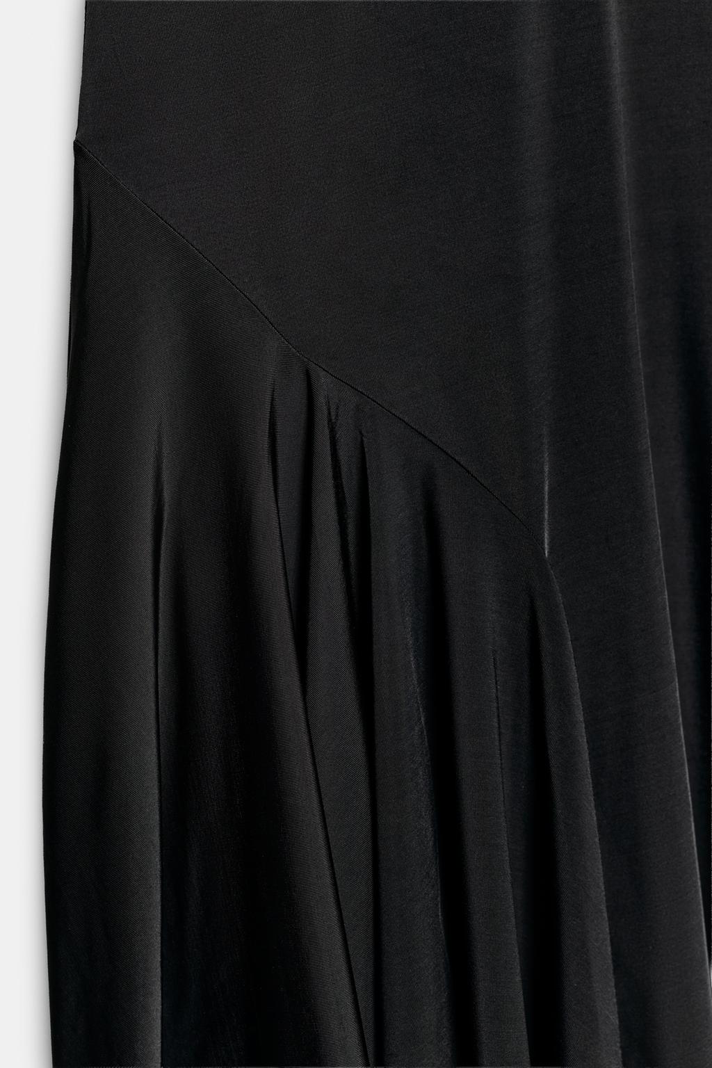 ПЛАТЬЕ АСИММЕТРИЧНОГО КРОЯ НА БРЕТЕЛЯХ