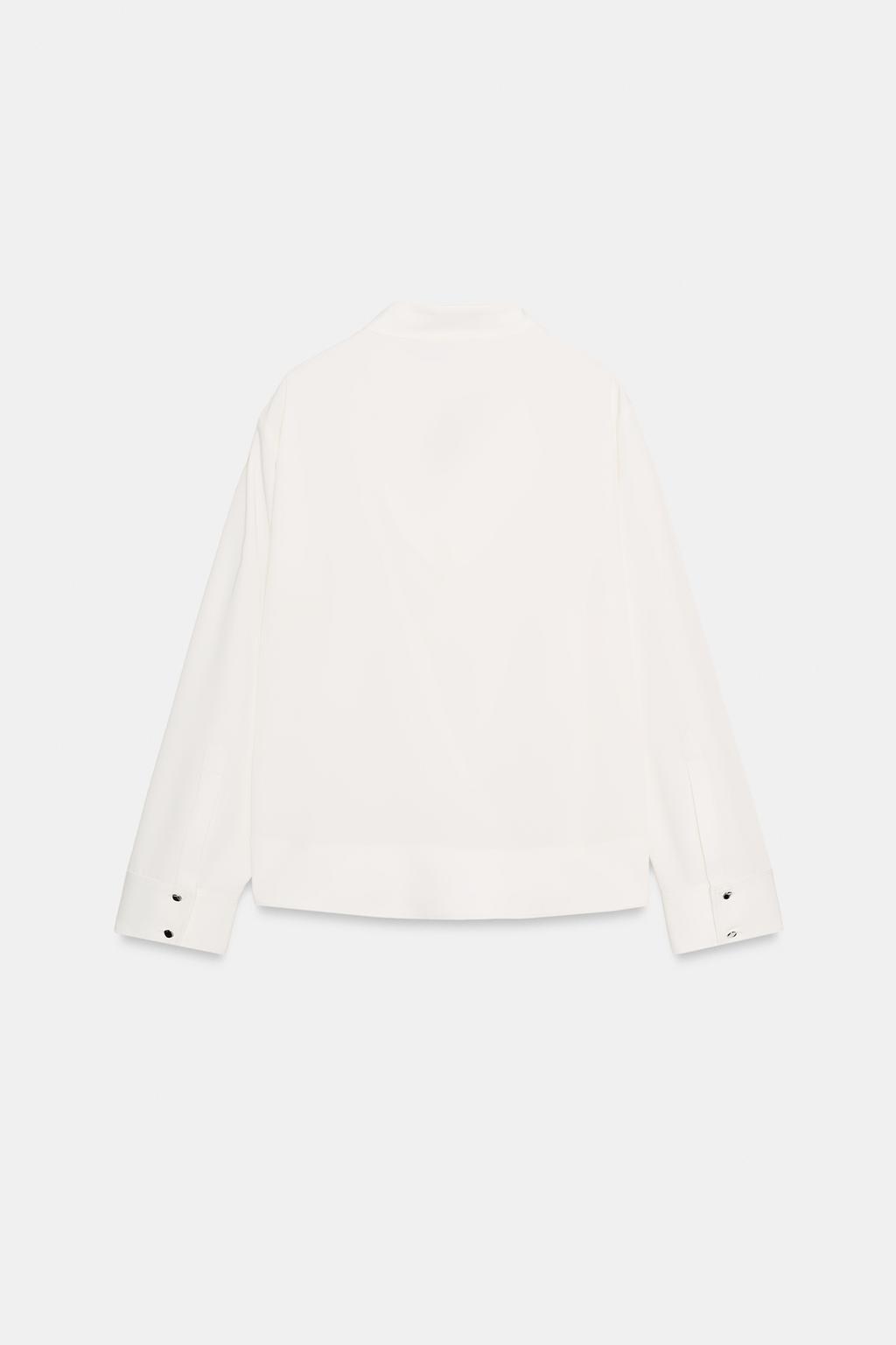 РУБАШКА С ЛЕНТОЙ НА ВОРОТНИКЕ