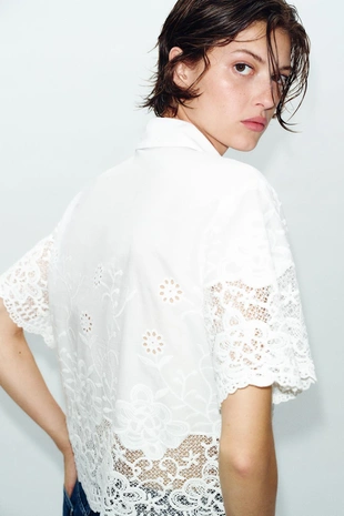 Рубашка с перфорированной вышивкой- Заказать в России