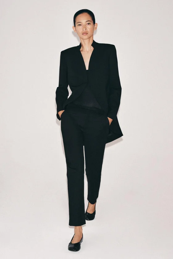 ДЛИННЫЙ МИНИМАЛИСТИЧНЫЙ БЛЕЙЗЕР — коллекция Zara «ZW» лимитированная серия