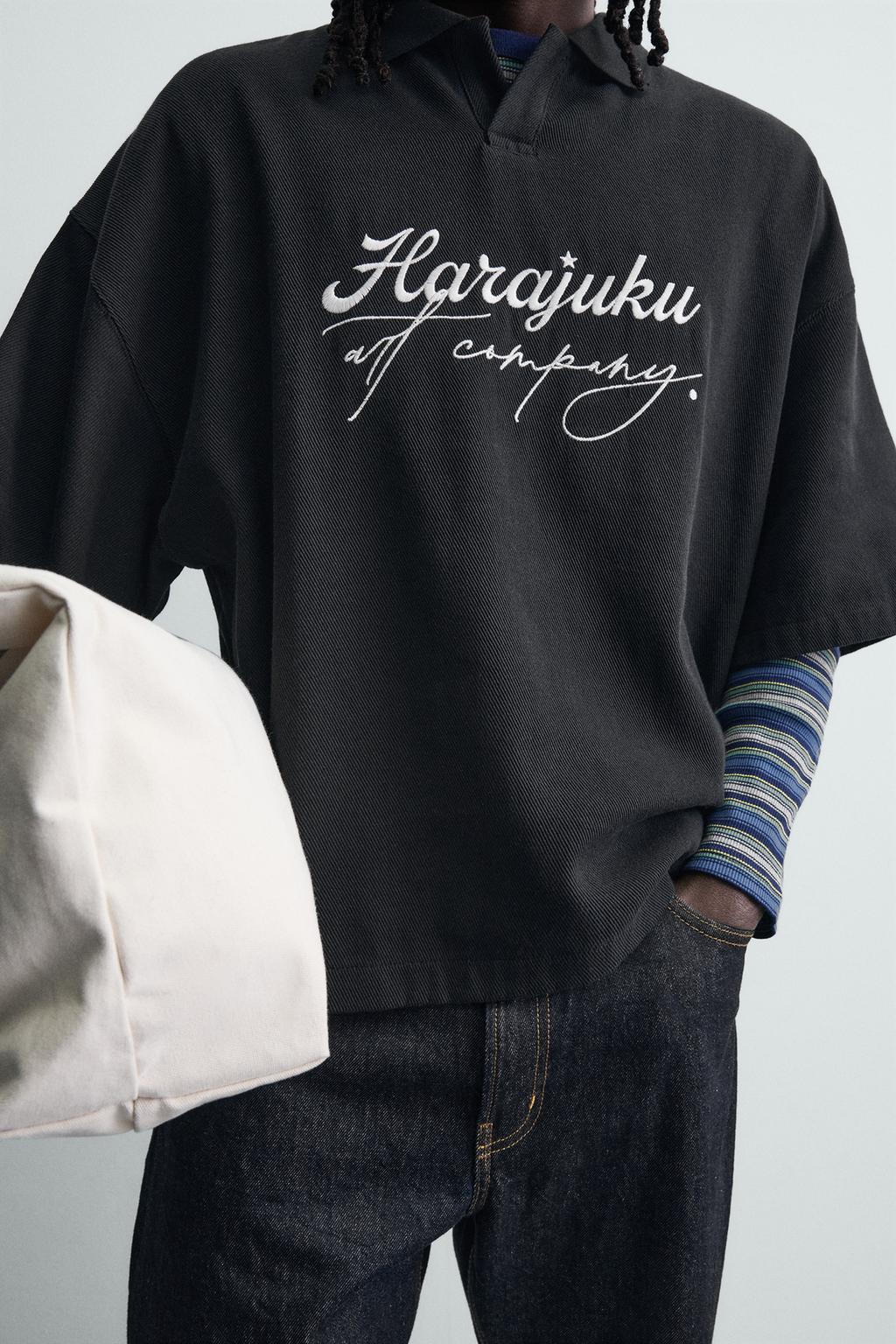 ПОЛО С ВЫШИВКОЙ ИЗ РЕЛЬЕФНОГО ТРИКОТАЖА