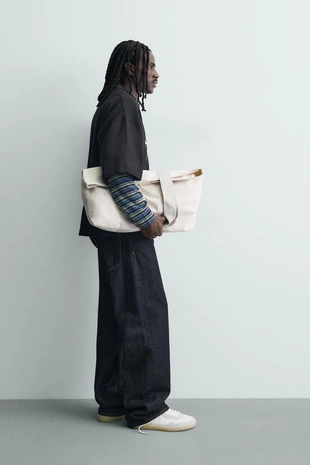 Поло с вышивкой из рельефного трикотажа- Заказать в России