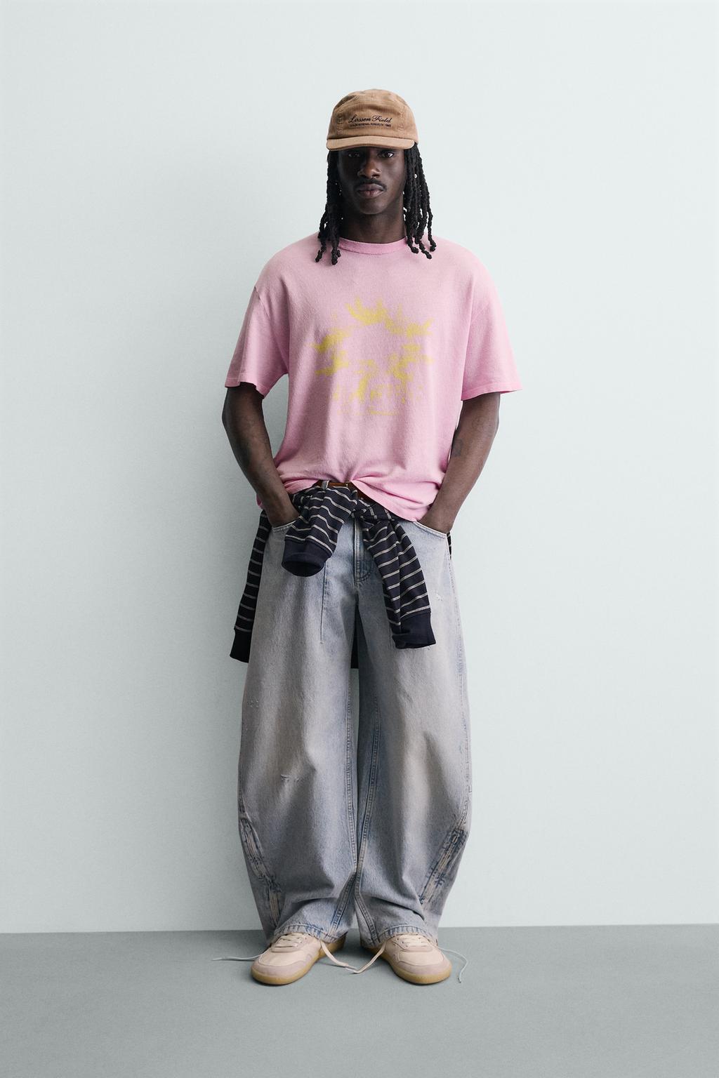 ФУТБОЛКА С КОНТРАСТНЫМ ПРИНТОМ