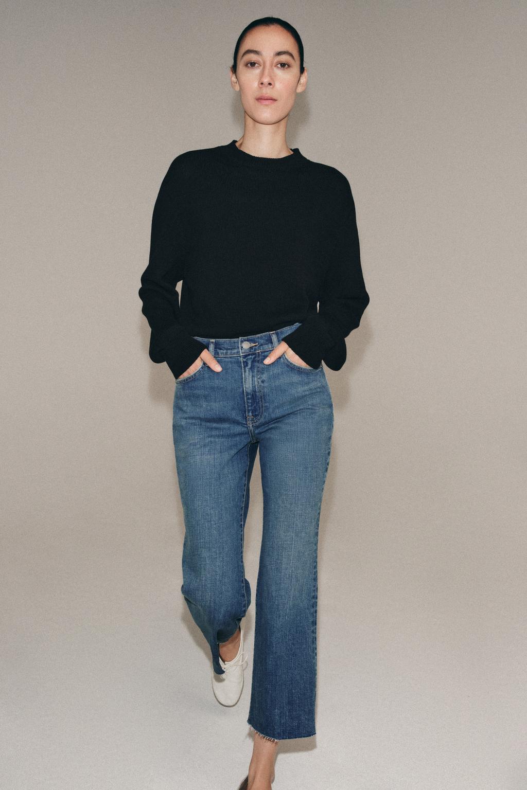 УКОРОЧЕННЫЕ ДЖИНСЫ-КЛЕШ СО СРЕДНЕЙ ПОСАДКОЙ — ZW COLLECTION