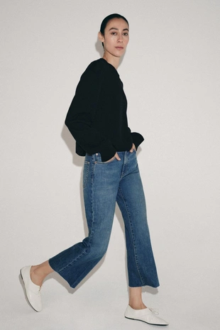 Укороченные джинсы-клеш со средней посадкой — Zw Collection- Заказать в России