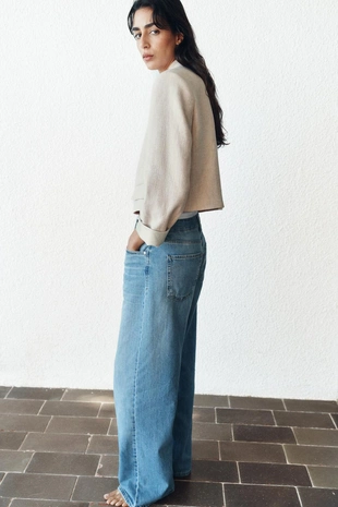 Укороченный блейзер из смесового льна с подплечниками- Заказать в России