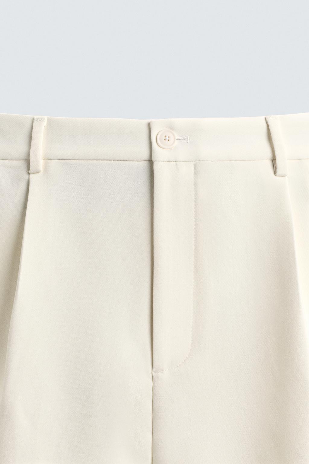 СВОБОДНЫЕ ШОРТЫ СО СКЛАДКАМИ