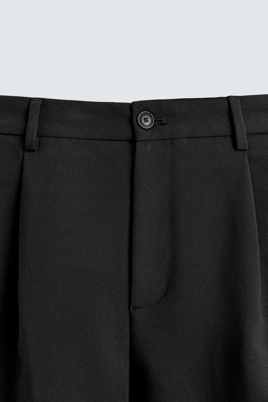 СВОБОДНЫЕ БЕРМУДЫ СО СКЛАДКАМИ