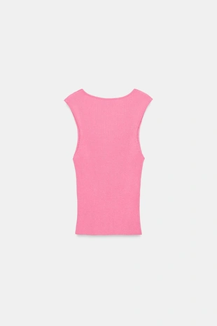 Топ в рубчик с V-образным вырезом