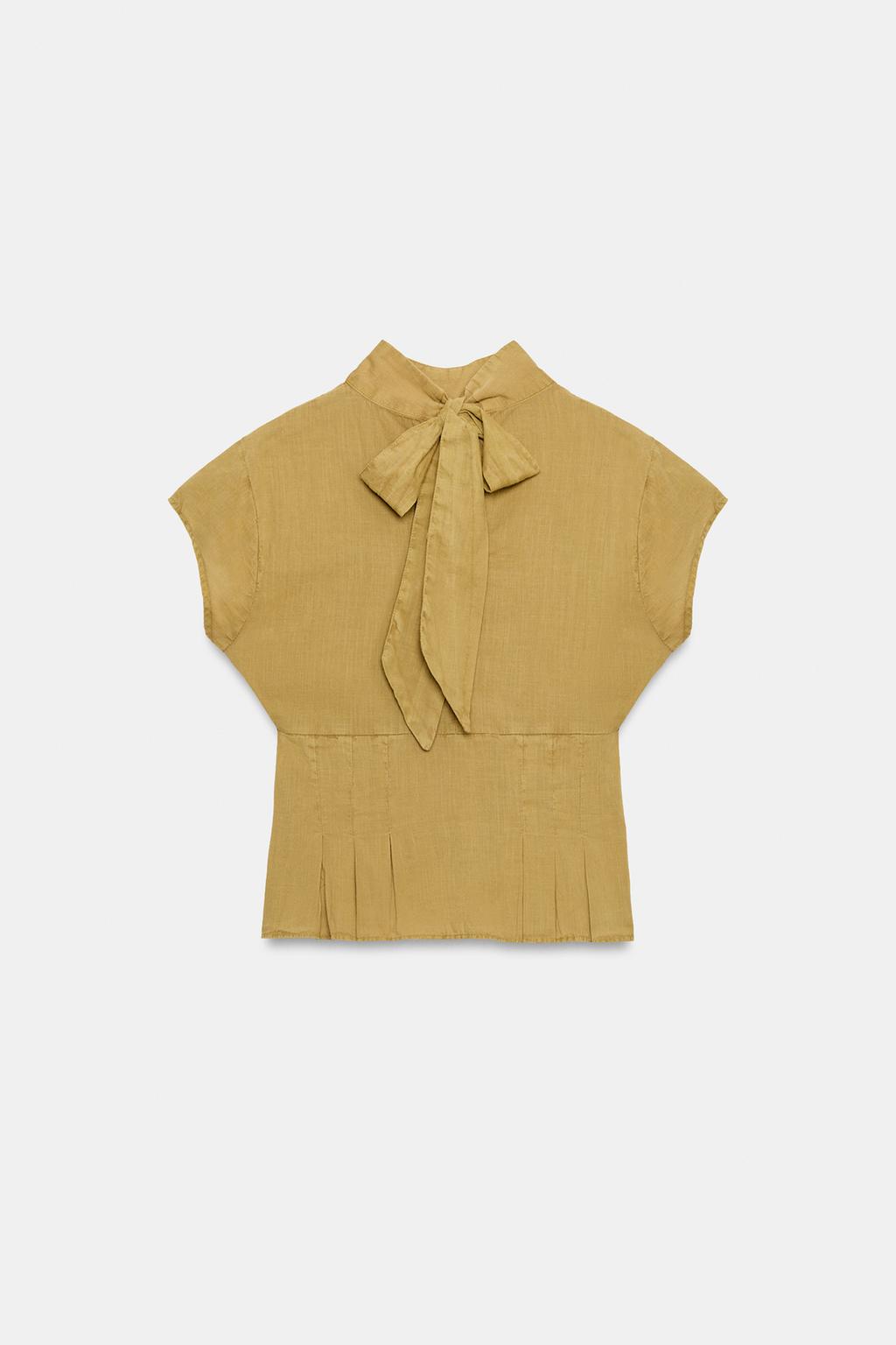 Топ с открытием и завязкой