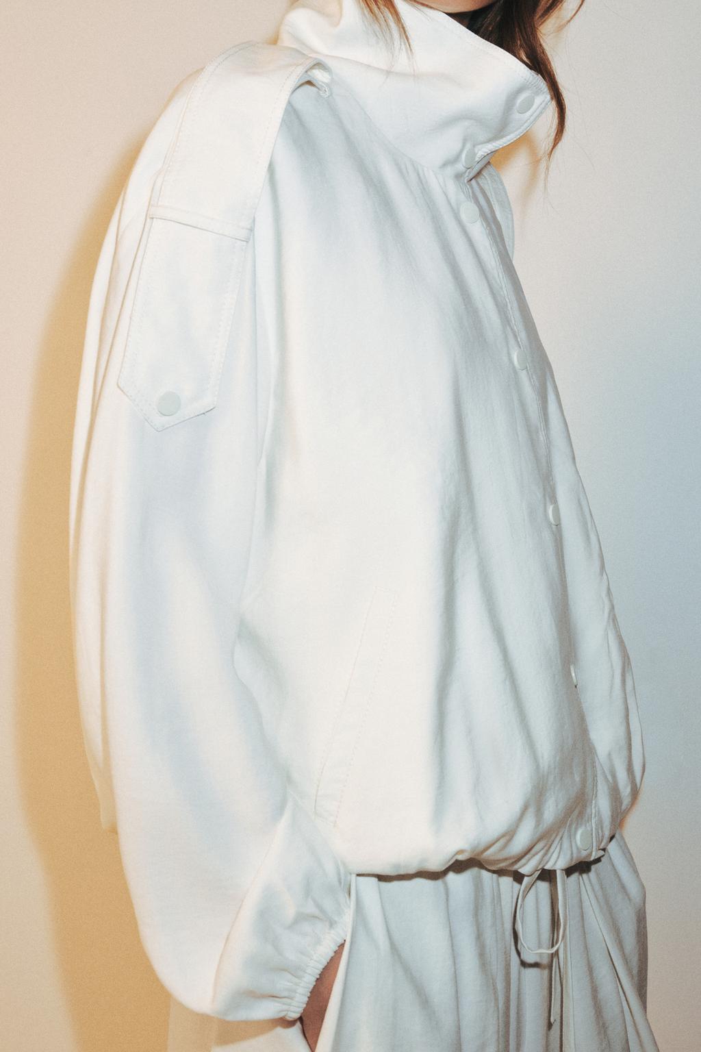 КУРТКА С ВОРОТНИКОМ-СТОЙКОЙ