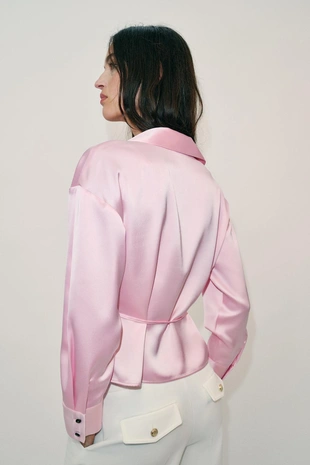 Атласная блузка с тонким поясом- Заказать в России