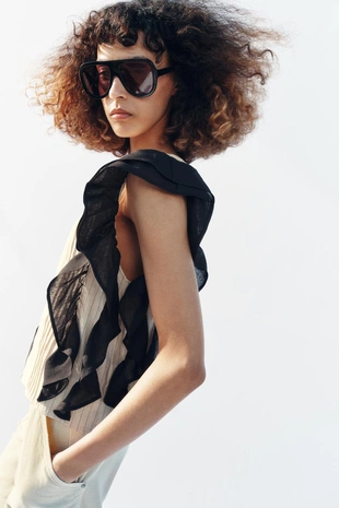 Блуза в полоску с воланами- Заказать в России