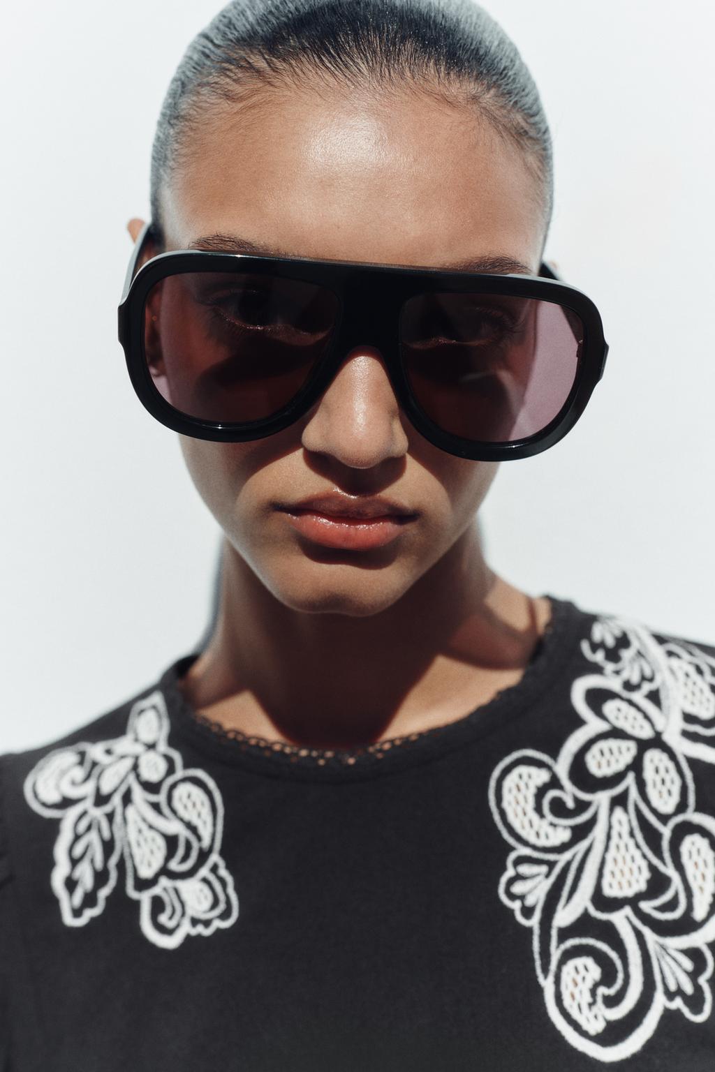 БЛУЗА С ВЫШИВКОЙ И ОБЪЕМНЫМИ РУКАВАМИ