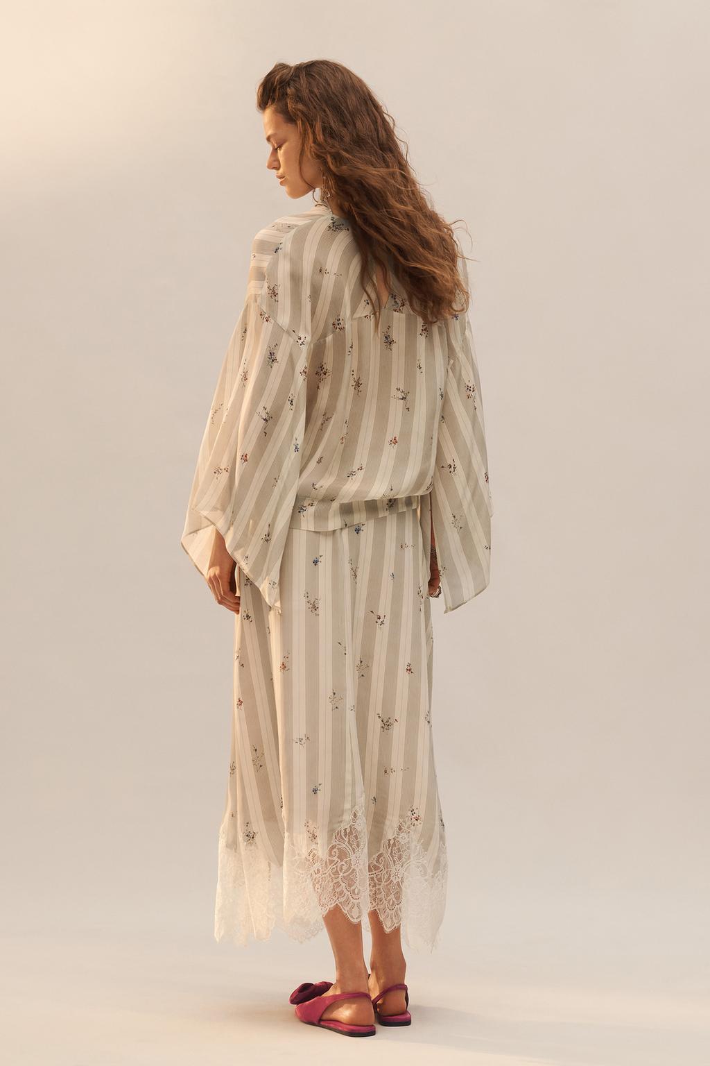 Юбка с кружевным цветочным узором (limited edition)