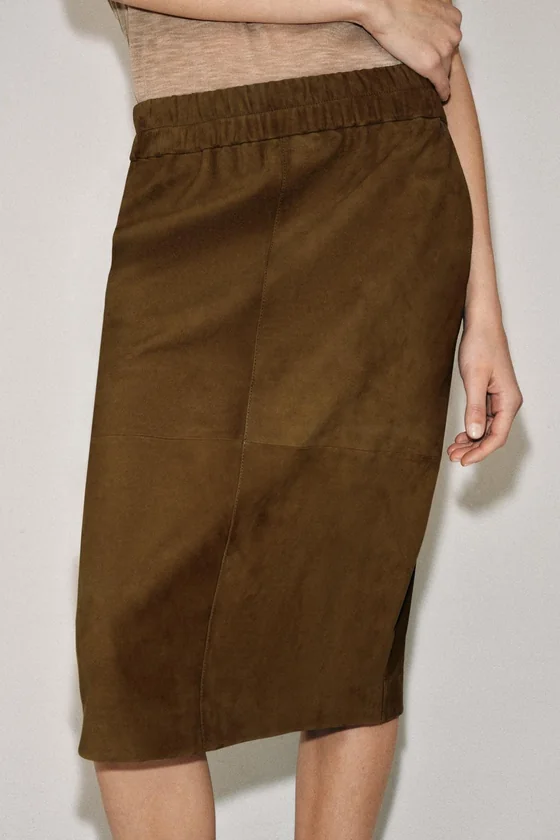 ЮБКА ИЗ ЗАМШИ — коллекция Zara «ZW» лимитированная серия