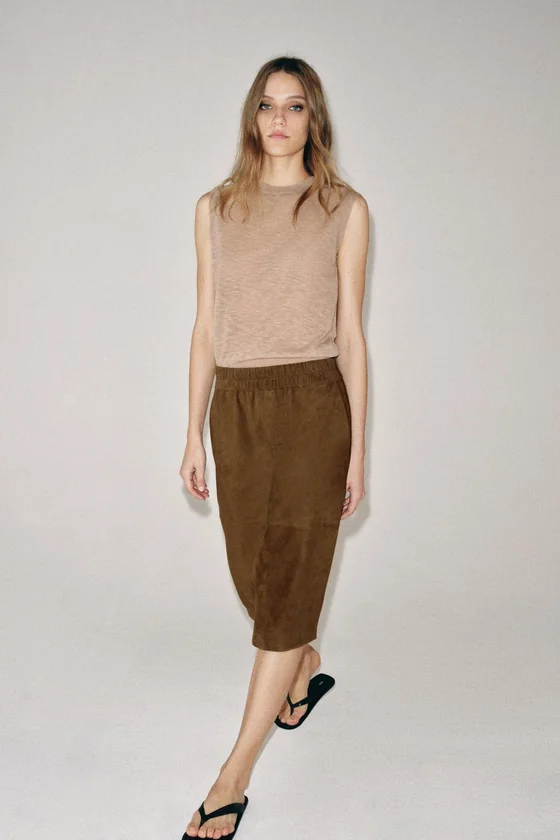 ЮБКА ИЗ ЗАМШИ — коллекция Zara «ZW» лимитированная серия