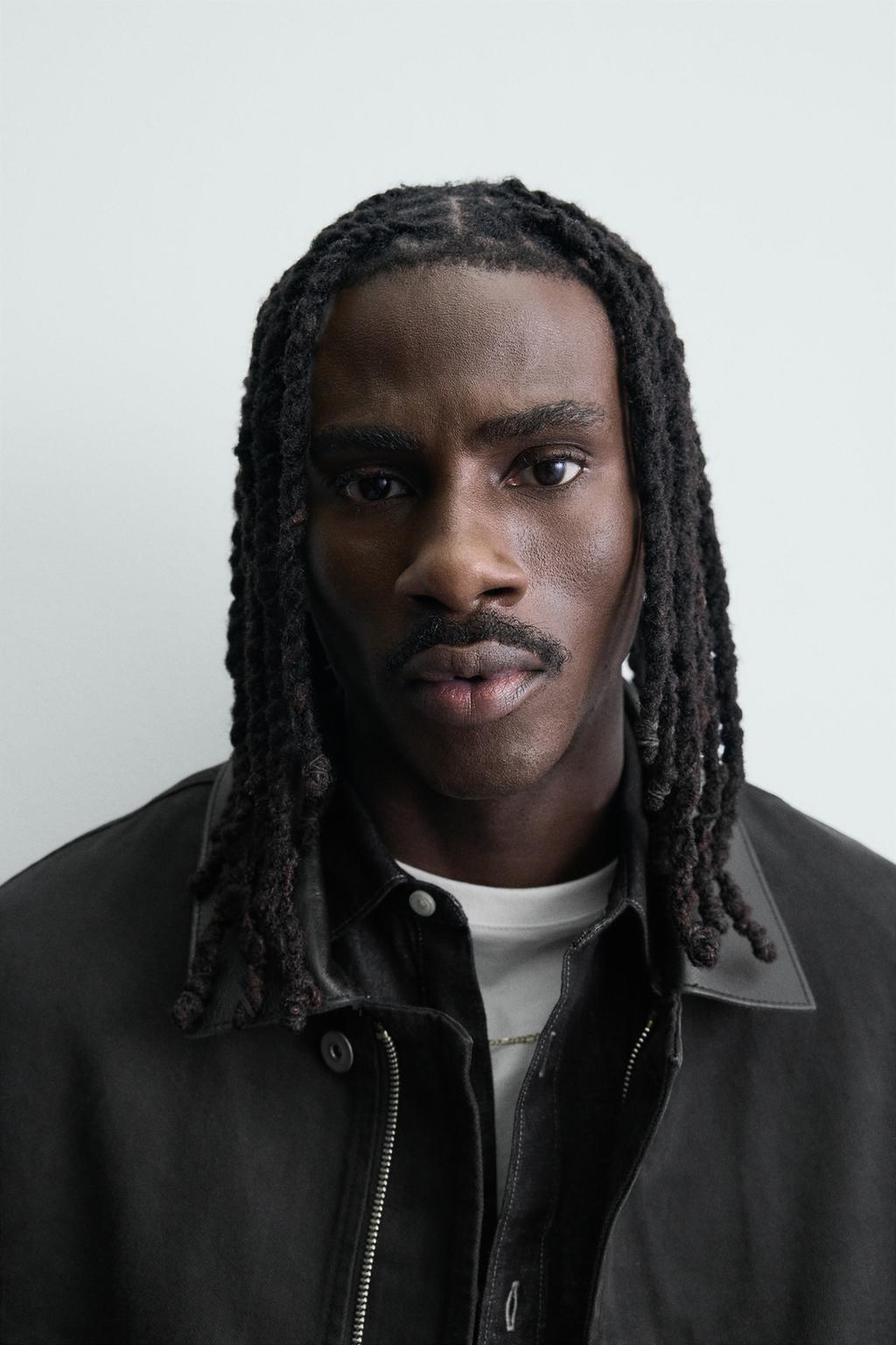 ДЖИНСОВАЯ КУРТКА С КОМБИНИРОВАННЫМ ВОРОТНИКОМ