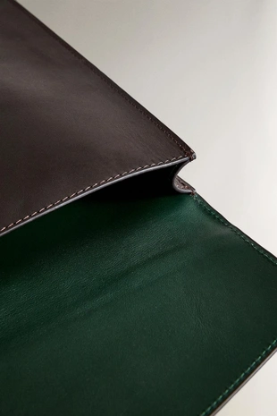 Кожаная папка для документов- Заказать в России