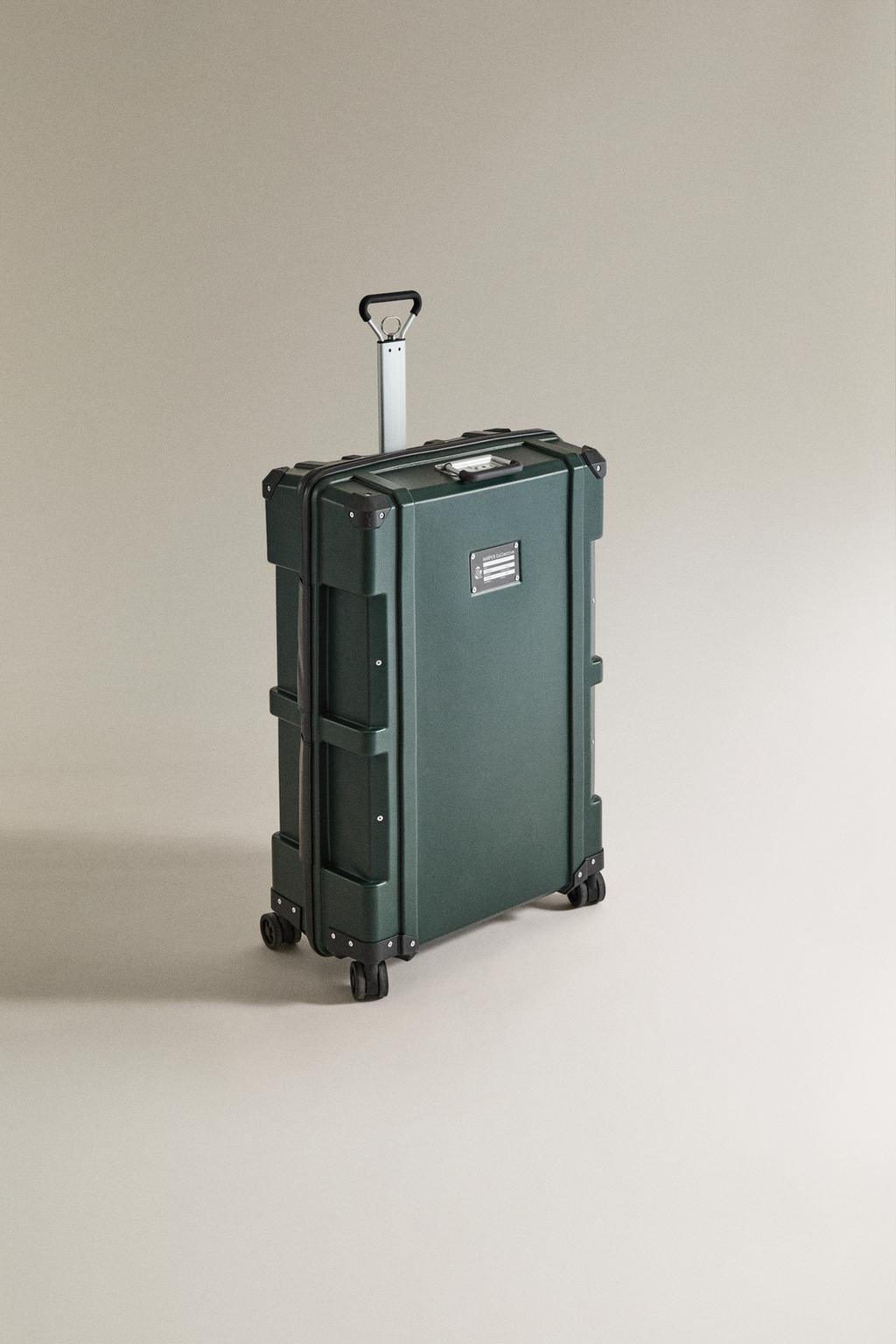 Большой чемодан harper collective