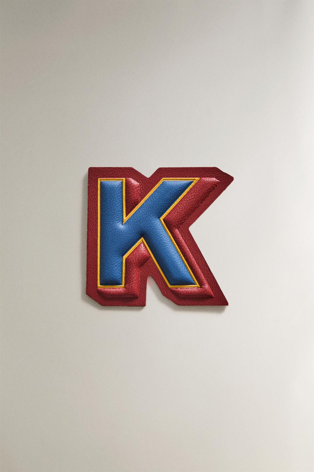 Нашивка из кожи с буквой k