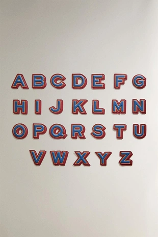 Нашивка из кожи с буквой о- Заказать в России