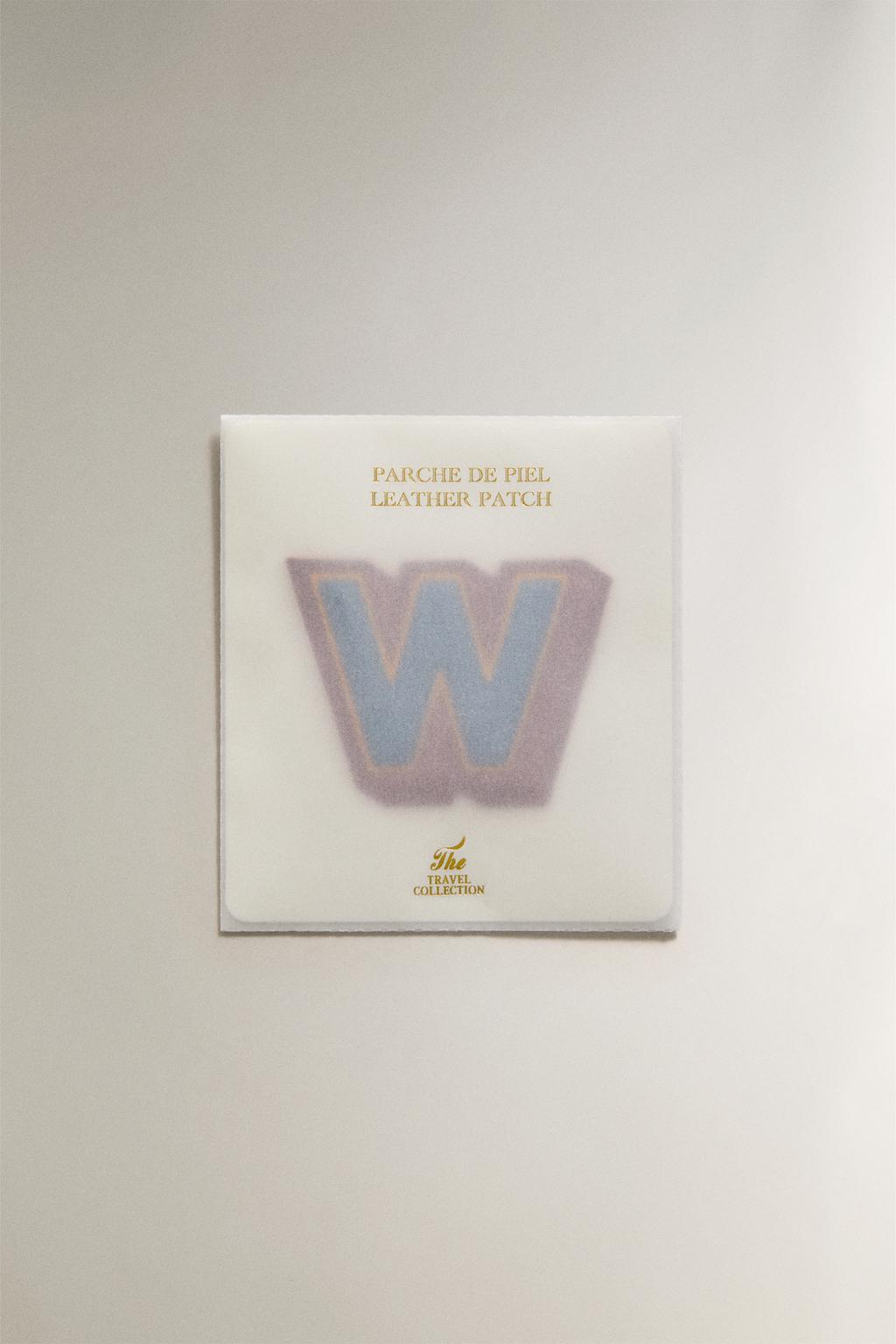Кожаная нашивка с буквой w
