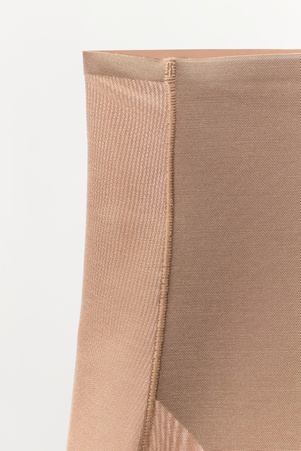 ШОРТЫ-ВЕЛОСИПЕДКИ ИЗ ПОЛИАМИДА С СЕТЧАТЫМИ ВСТАВКАМИ