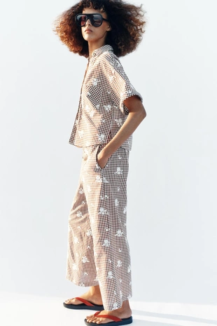 Брюки-кюлоты в клетку с вышивкой- Заказать в России