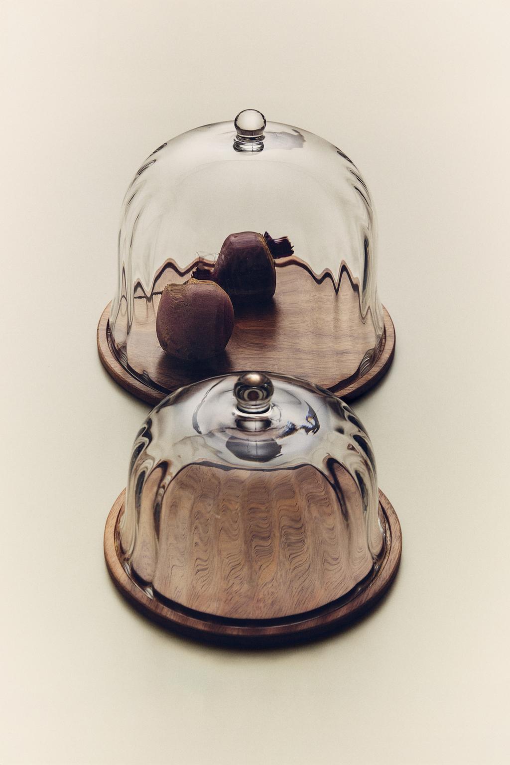 Деревянная подставка для торта с стеклянным колпаком