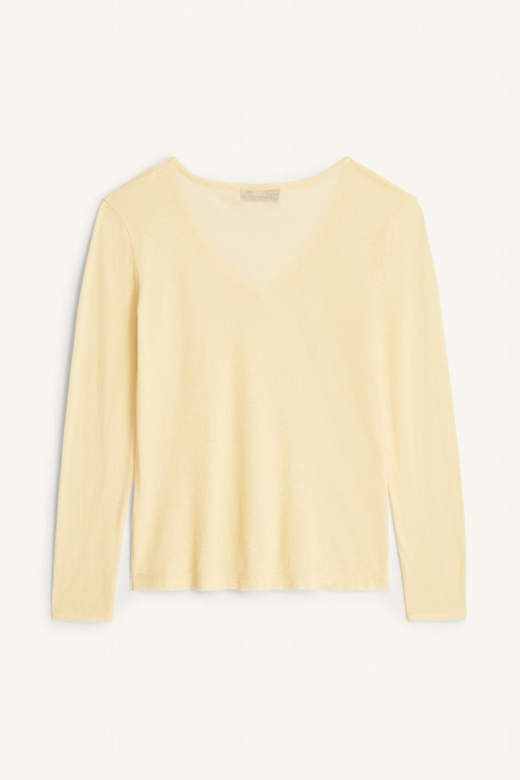 Футболка с v-образным вырезом из ограниченной коллекции