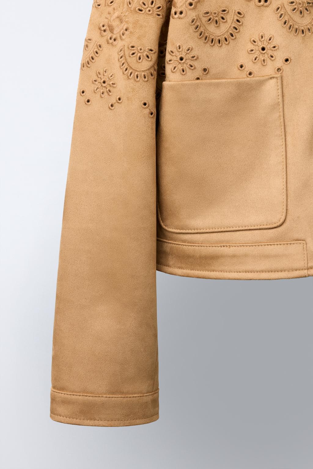 КУРТКА ИЗ ИСКУССТВЕННОЙ ЗАМШИ С ВЫШИВКОЙ