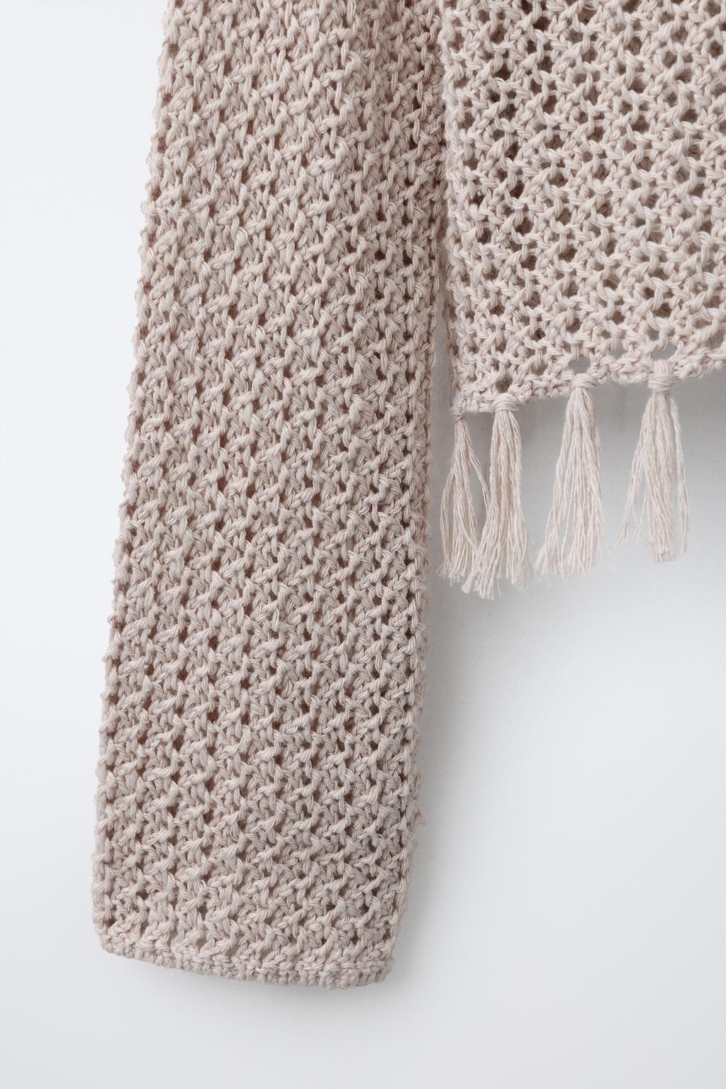 ТРИКОТАЖНЫЙ ДЖЕМПЕР С БАХРОМОЙ