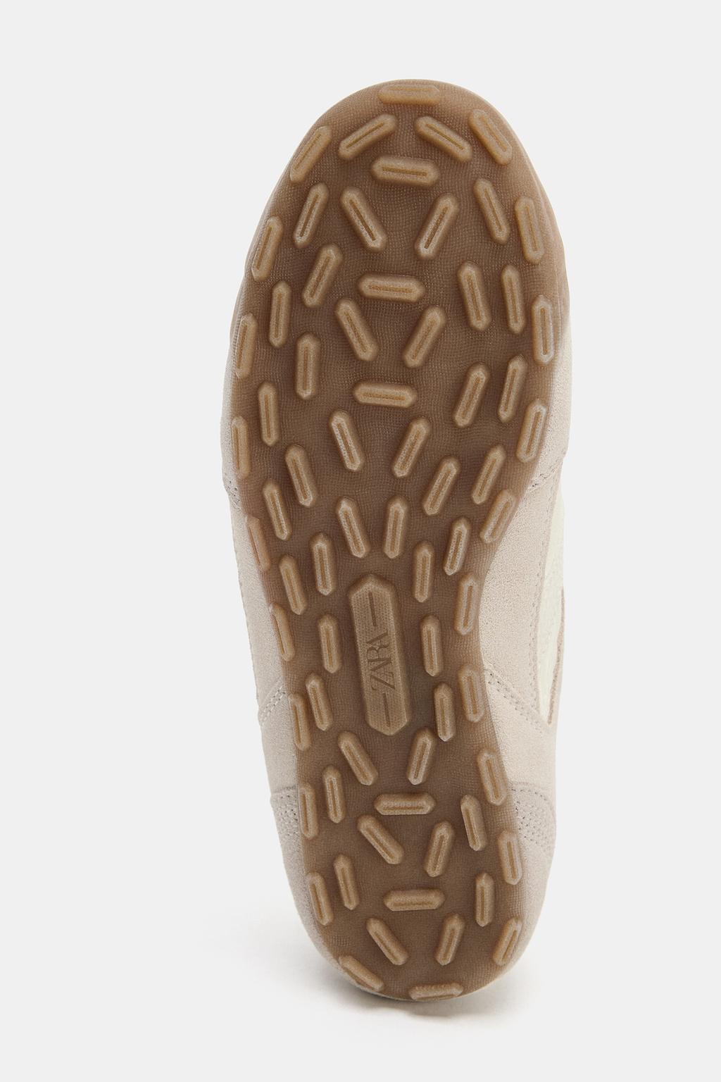 МЯГКИЕ КРОССОВКИ ДЛЯ БЕГА