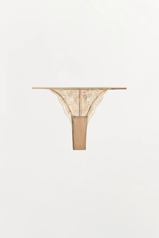 Кружевные трусы с вырезом- Заказать в России