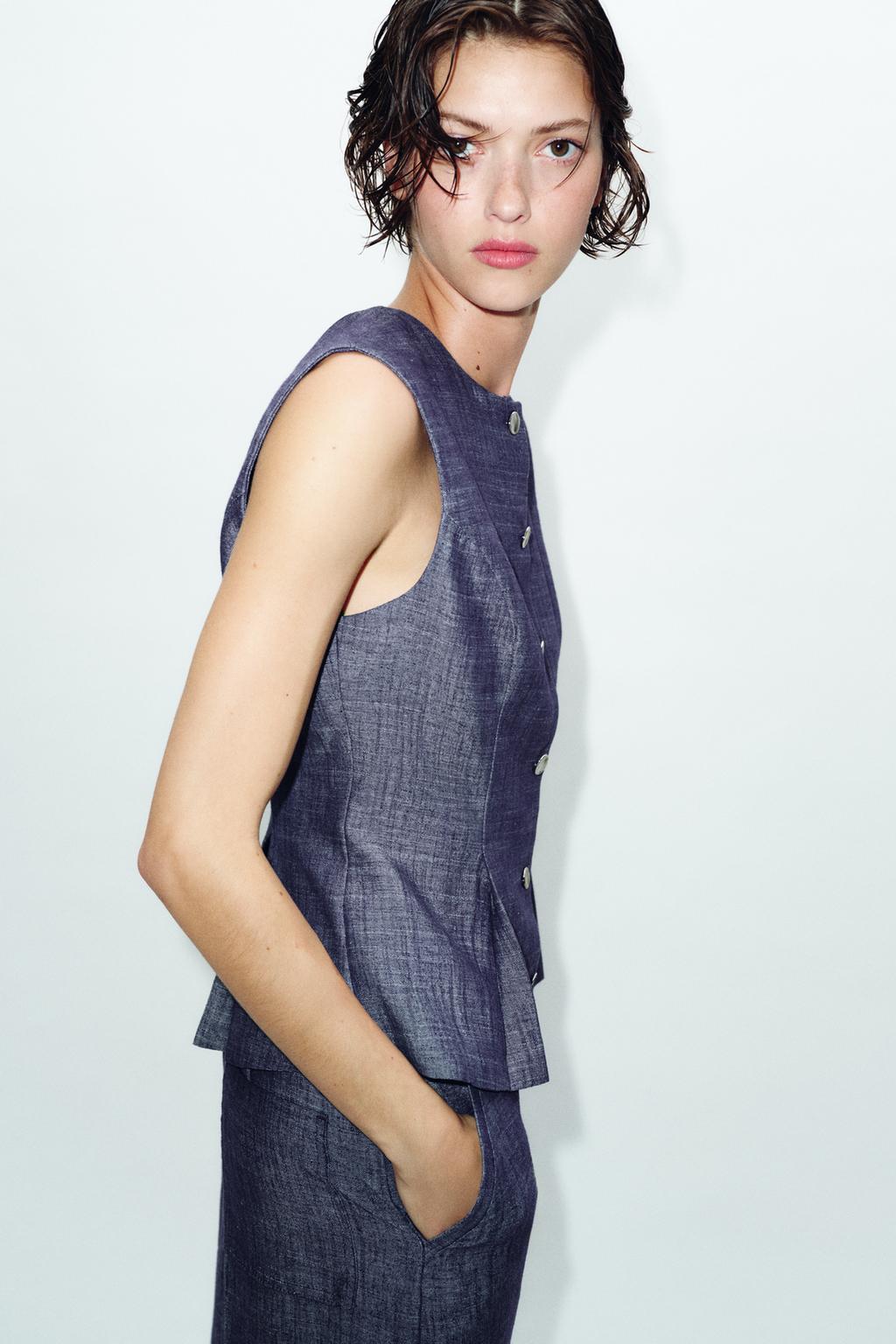 ЖИЛЕТ С ВЫТАЧКАМИ