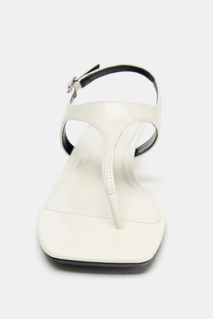 Кожаные сандалии с ремешком и пряжкой- Заказать в России