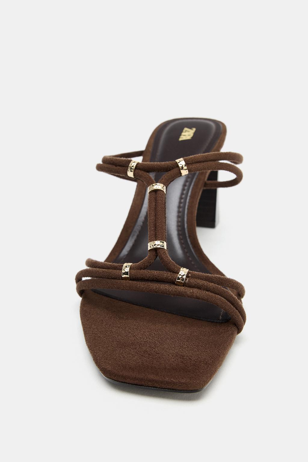 БОСОНОЖКИ НА ШИРОКОМ КАБЛУКЕ С РЕМЕШКАМИ