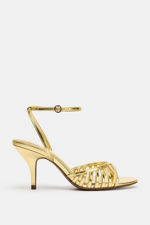 Босоножки с металлическими ремешками- Заказать в России