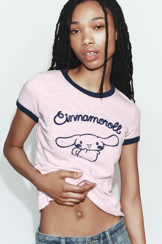 ФУТБОЛКА ФЛАМЕ CINNAMOROLL©