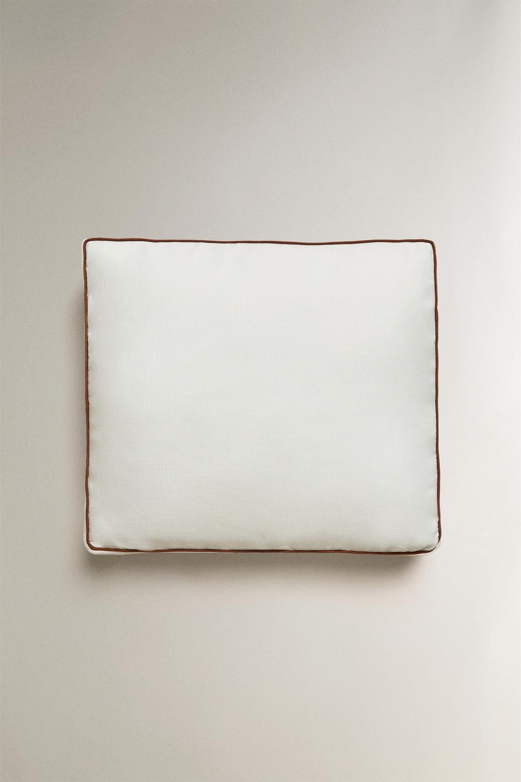 Подушка для сиденья с обтачкой