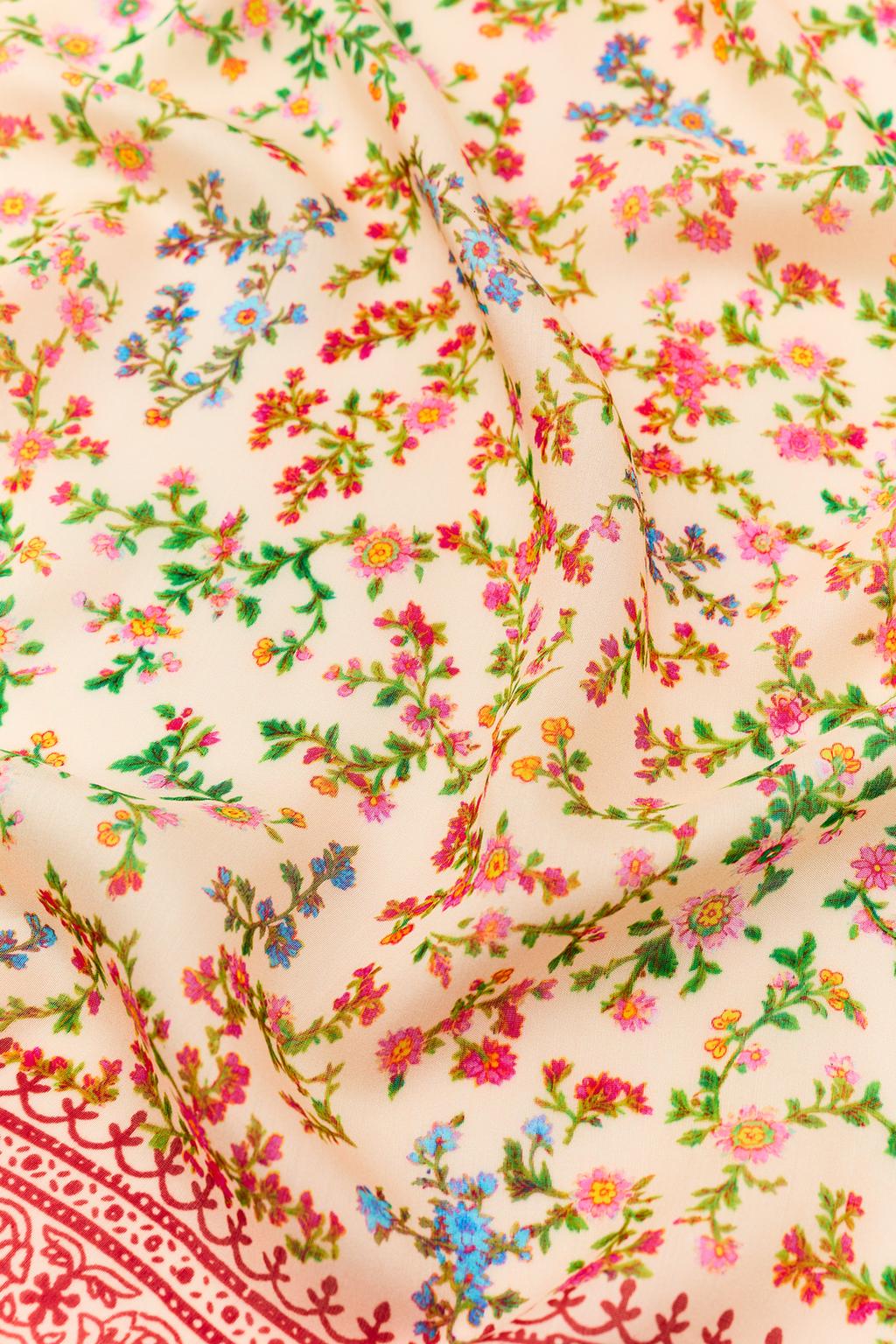 ШЕЛКОВЫЙ ШАРФ С ЦВЕТОЧНЫМ ПРИНТОМ И БУСИНАМИ