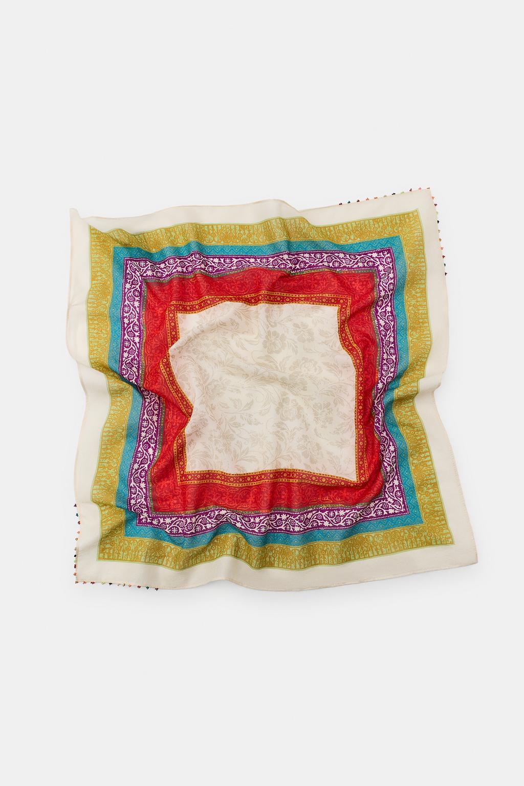 ШАРФ С ПРИНТОМ И БУСИНАМИ