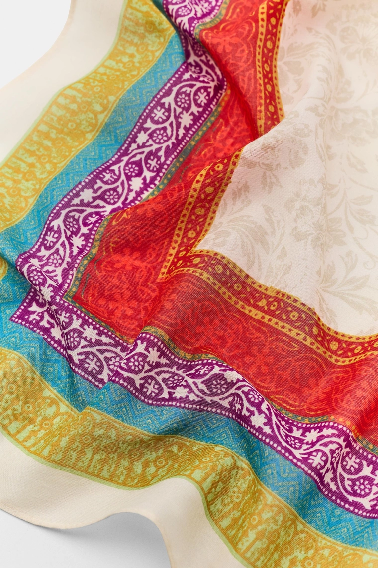 Бандана с принтом и бисером